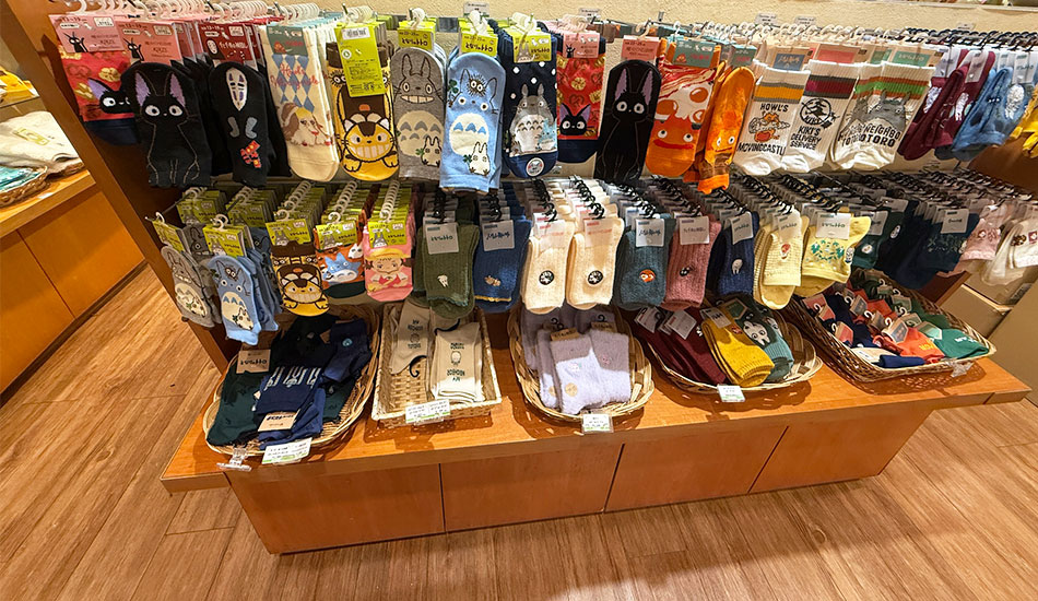 どんぐり共和国  金 STUDIO ジブリ CHARACTER GOODS SHOP どんぐり共和国 | 道後湯之町 十